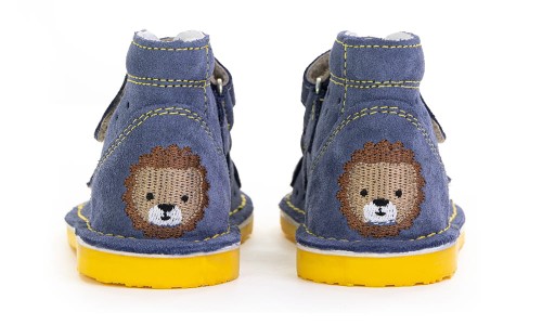 T125L jeans lew male2(2).jpg